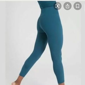 Athleta Elation Laser Cut 7/8 tight